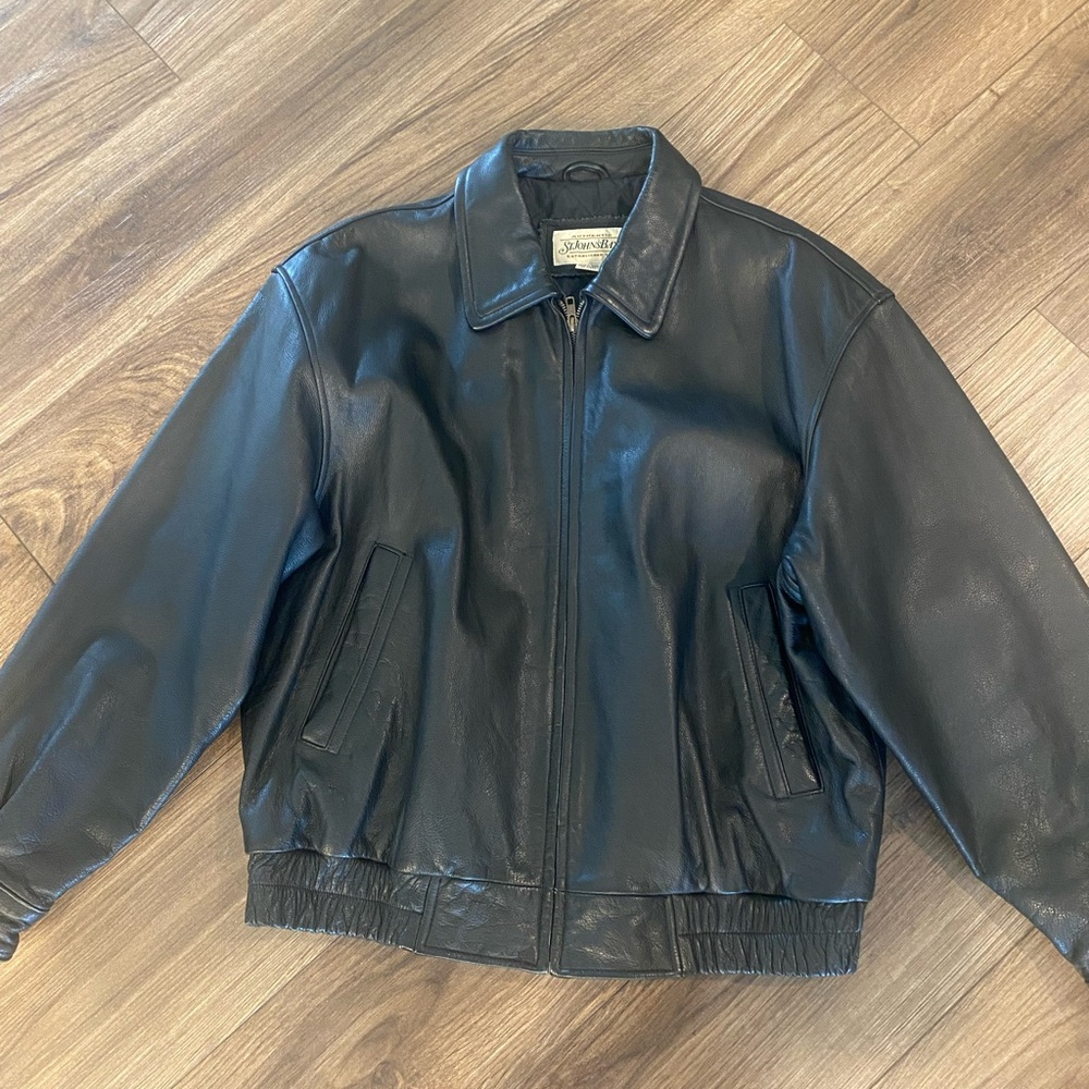 Men’s St. John's Bay Black Leather Jacket